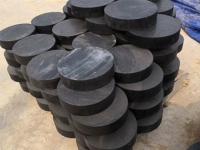 林西县板式橡胶支座由若干层橡胶片与薄钢板经加压硫化